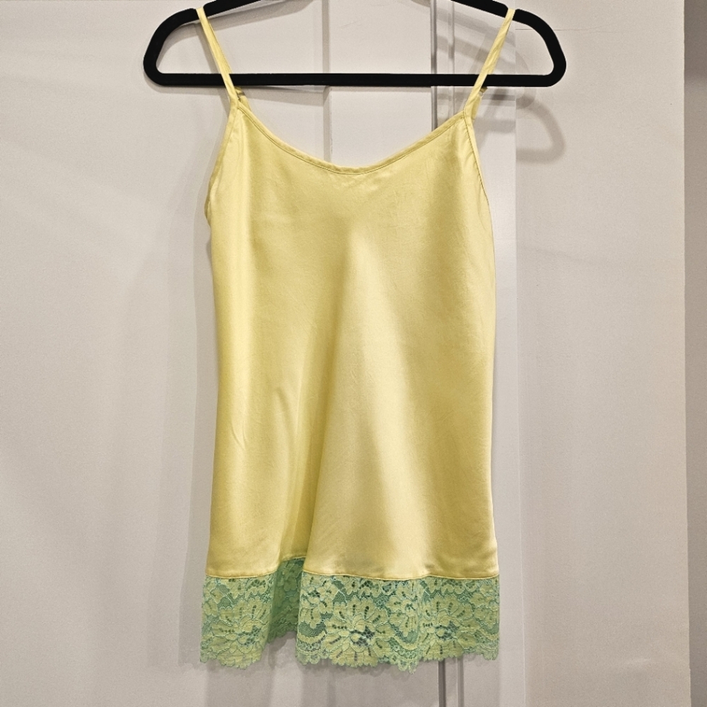 INTIMISSIMI - Lace and Silk Top, Lime Lace